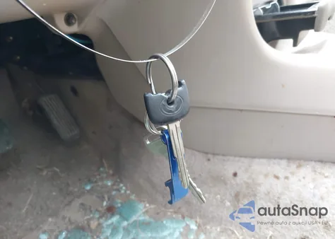 1999 Toyota Corolla Ce from USA, damaged, VIN 2T1BR12E4XC228371